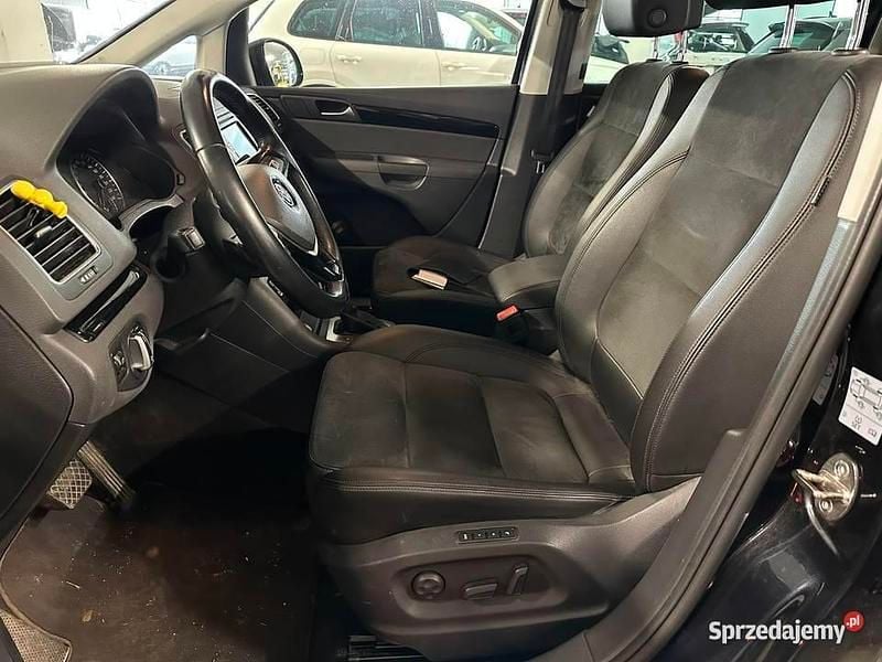 Używany 2016 VW Sharan Highline Minivan | 64 000 zł (Uczciwa cena) - Obraz 1/4