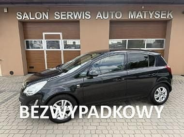 Czarny Używany 2013 Opel Corsa Hatchback | 21 900 zł (Dobra cena) - Obraz 1/4