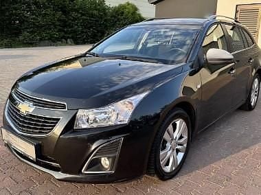 Używany Chevrolet Cruze 140 KM (102 kW) 2013 Czarny Kombi