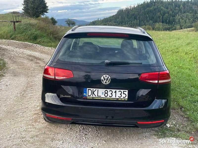 Używany VW Passat 120 KM (88 kW) 2015 Czarny Sedan/Limuzyna