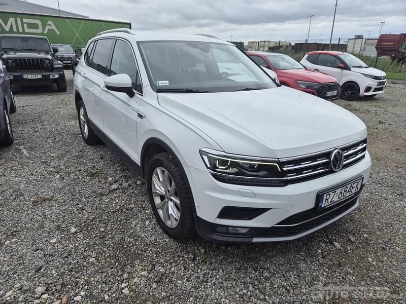 Biały Używany 2018 VW Tiguan SUV | 89 974 zł (Drogi) - Obraz 1/4