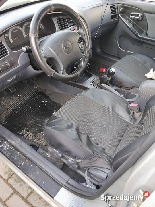 Używany Hyundai Elantra 2002