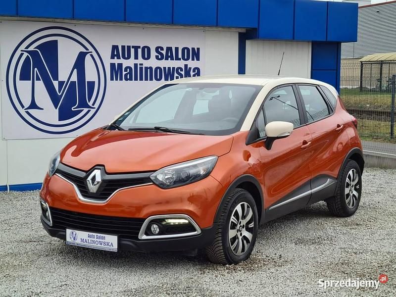 Używany Renault Captur 90 KM (66 kW) 2015 Pomarańczowy SUV