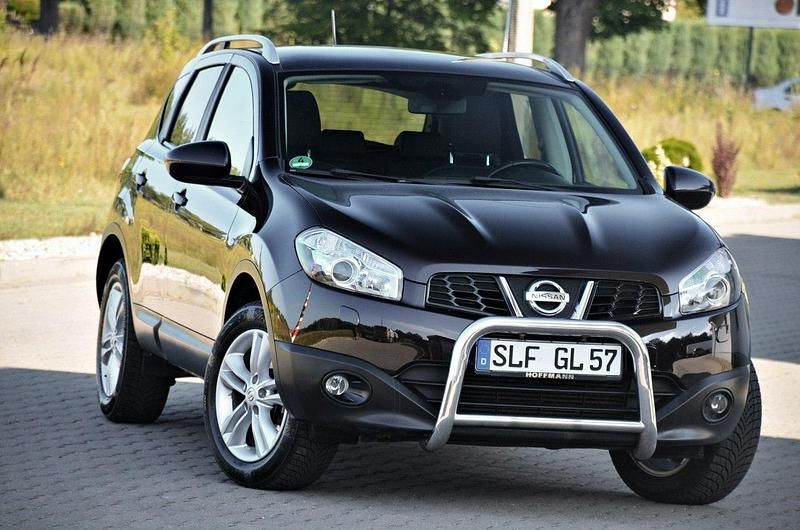 Fioletowy (metalik) Używany 2011 Nissan Qashqai SUV | 29 900 zł (Uczciwa cena) - Obraz 1/4