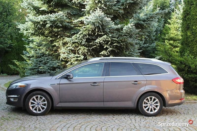 Używany Ford Mondeo 140 KM (102 kW) 2011 Szary (metalik) Kombi