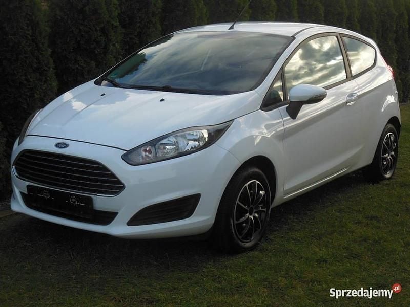 Biały Używany 2013 Ford Fiesta Hatchback | 16 400 zł (Dobra cena) - Obraz 1/4