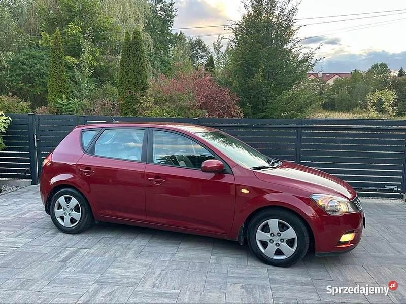 Używany 2010 Kia Ceed | 22 000 zł (Uczciwa cena) - Obraz 1/4