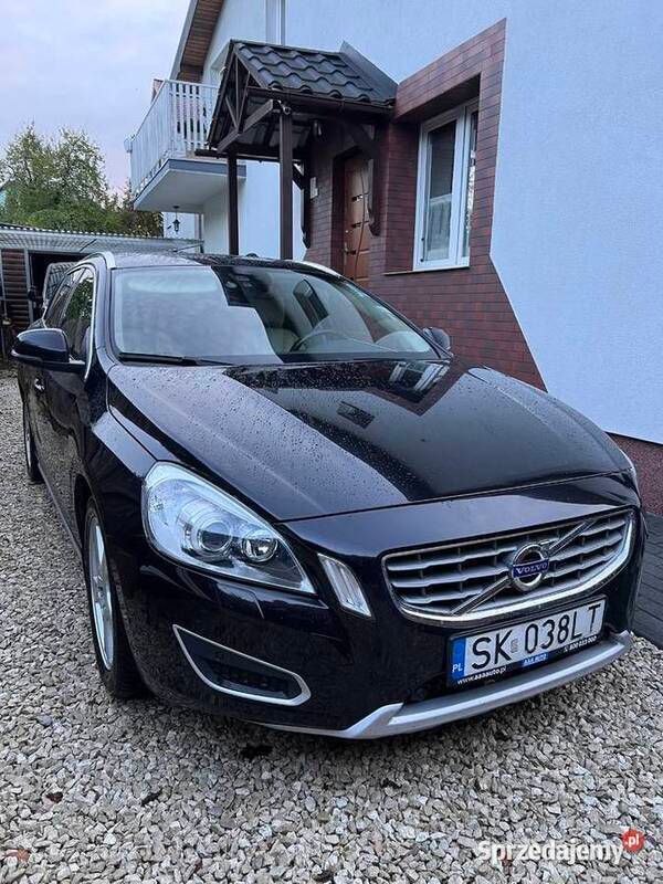 Używany 2012 Volvo V60 Summum Kombi | 38 900 zł (Super Cena) - Obraz 1/4