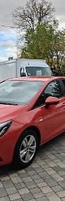 Używany Opel Astra 125 KM (91 kW) 2017 Czerwony Hatchback