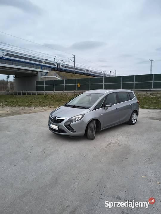 Używany Opel Zafira 2012 Minivan