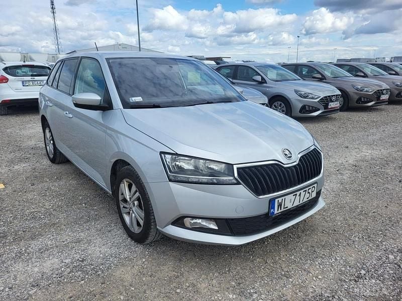 Srebrny Używany 2020 Skoda Fabia Kombi | 23 370 zł (Super Cena) - Obraz 1/4