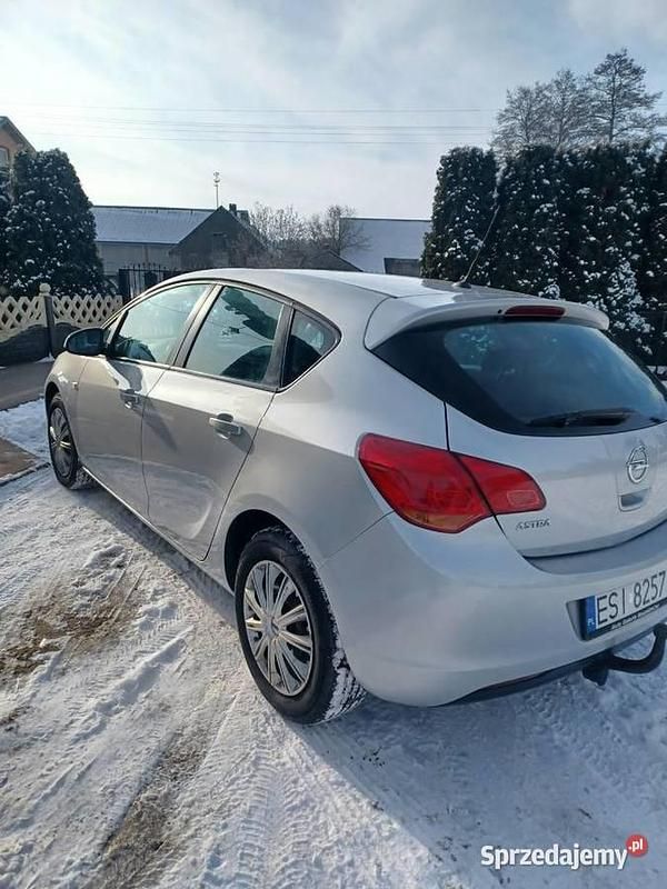 Używany Opel Astra 2010