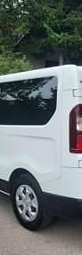 Używany Renault Trafic 150 KM (110 kW) 2022 Zielony Minivan
