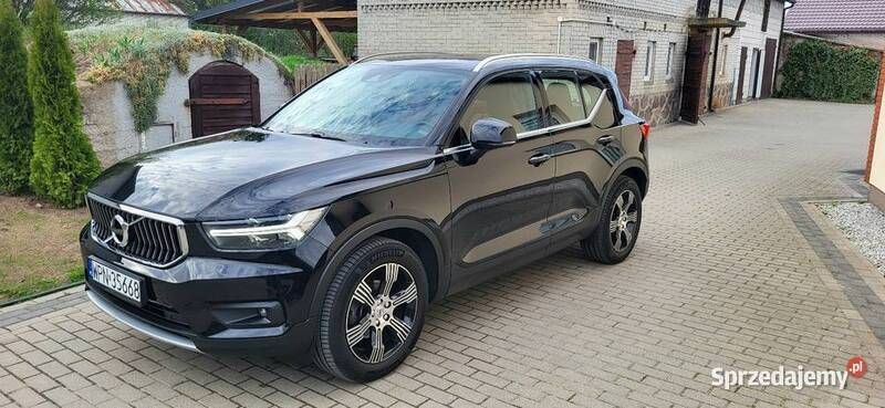 Czarny Używany 2019 Volvo XC40 Inscription SUV | 98 900 zł (Uczciwa cena) - Obraz 1/4
