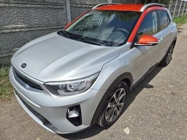 Srebrny Używany 2019 Kia Stonic 2 SUV | 39 500 zł (Super Cena) - Obraz 1/4