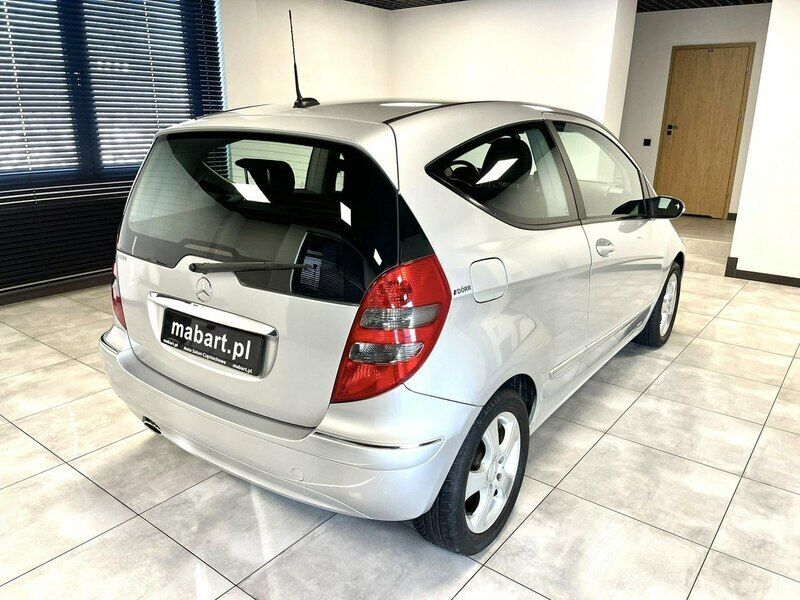 Używany Mercedes A170 116 KM (85 kW) 2007 Srebrny (metalik) Hatchback