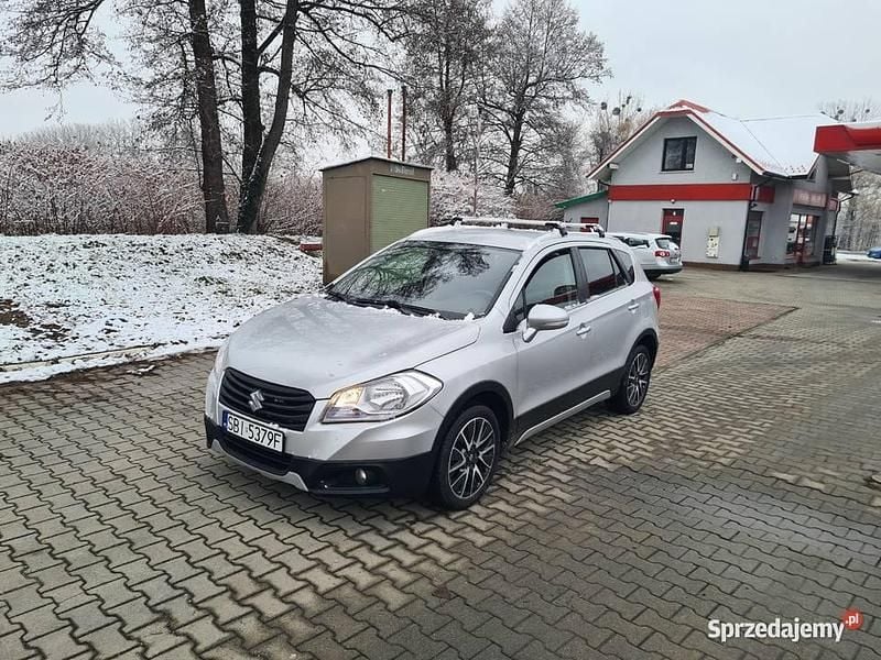 Srebrny Używany 2016 Suzuki SX4 S-Cross SUV | 52 800 zł (Uczciwa cena) - Obraz 1/4