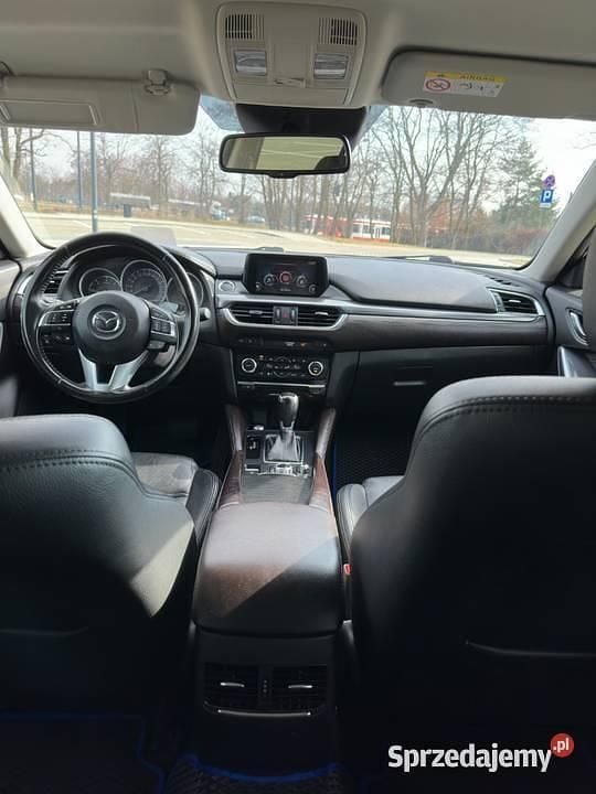 Używany Mazda 6 2015 Czarny Sedan/Limuzyna