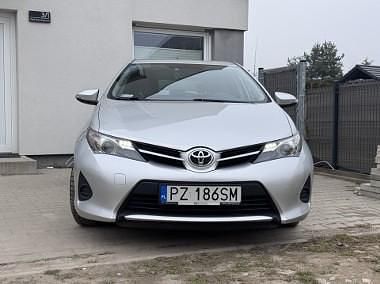 Srebrny Używany 2015 Toyota Auris Active Hatchback | 36 500 zł (Dobra cena) - Obraz 1/4