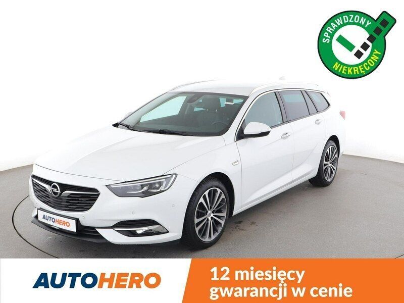 Biały (metalik) Używany 2018 Opel Insignia Kombi | 56 000 zł (Dość drogi) - Obraz 1/3