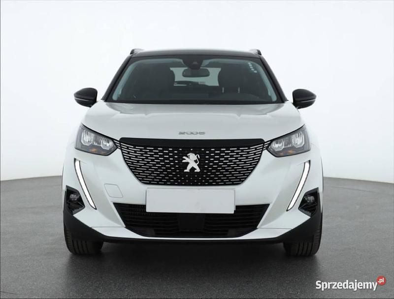 Biały Używany 2021 Peugeot 2008 SUV | 93 999 zł - Obraz 1/4
