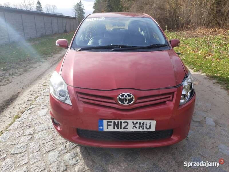 Czerwony Używany 2012 Toyota Auris Hatchback | 7900 zł - Obraz 1/4