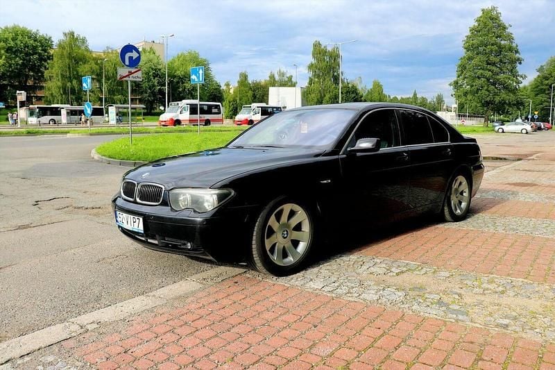 Czarny Używany 2002 BMW 730 Sedan/Limuzyna | 9500 zł - Obraz 1/4