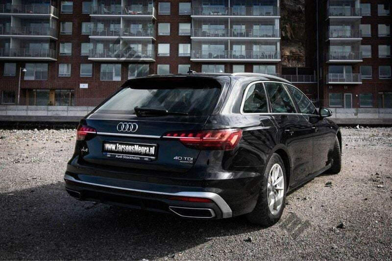 Używany Audi A4 190 KM (139 kW) 2019 Czarny Sedan/Limuzyna