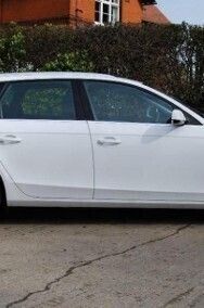 Używany Audi A4 140 KM (102 kW) 2012 Biały Sedan/Limuzyna