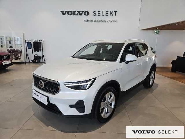 Biały Używany 2024 Volvo XC40 SUV | 164 900 zł (Uczciwa cena) - Obraz 1/3