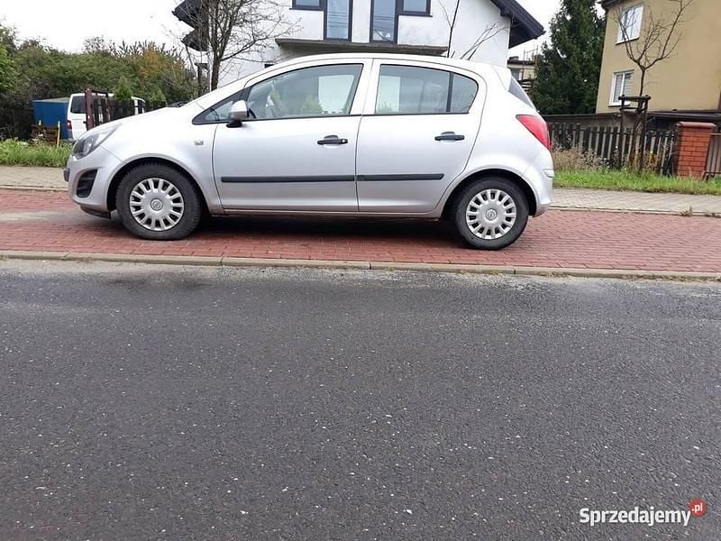 Używany Opel Corsa 2014 Srebrny Hatchback