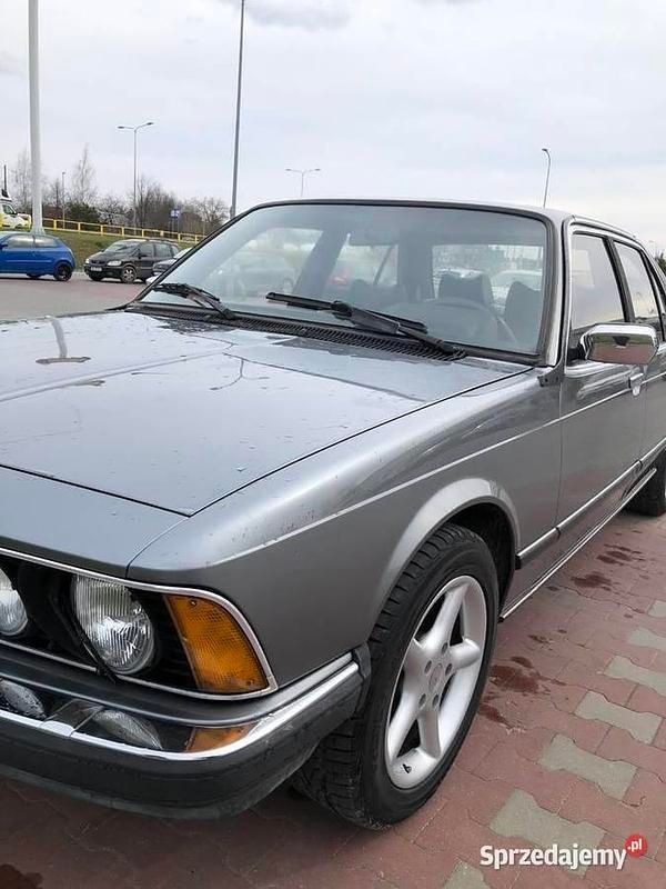 Używany 1982 BMW 745 Sedan/Limuzyna | 75 000 zł - Obraz 1/4