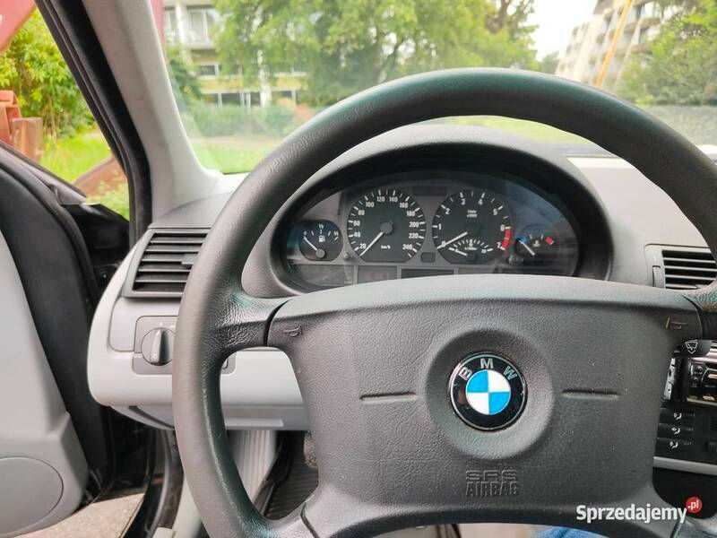 Czarny Używany 1999 BMW 318 Kombi | 5999 zł (Drogi) - Obraz 1/4