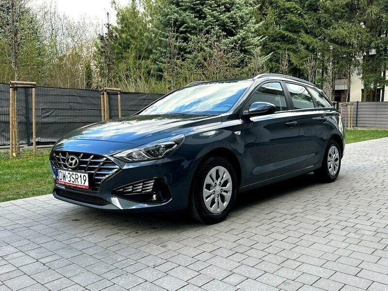 Niebieski ciemny (metalik) Używany 2022 Hyundai i30 Kombi | 59 990 zł (Uczciwa cena) - Obraz 1/4