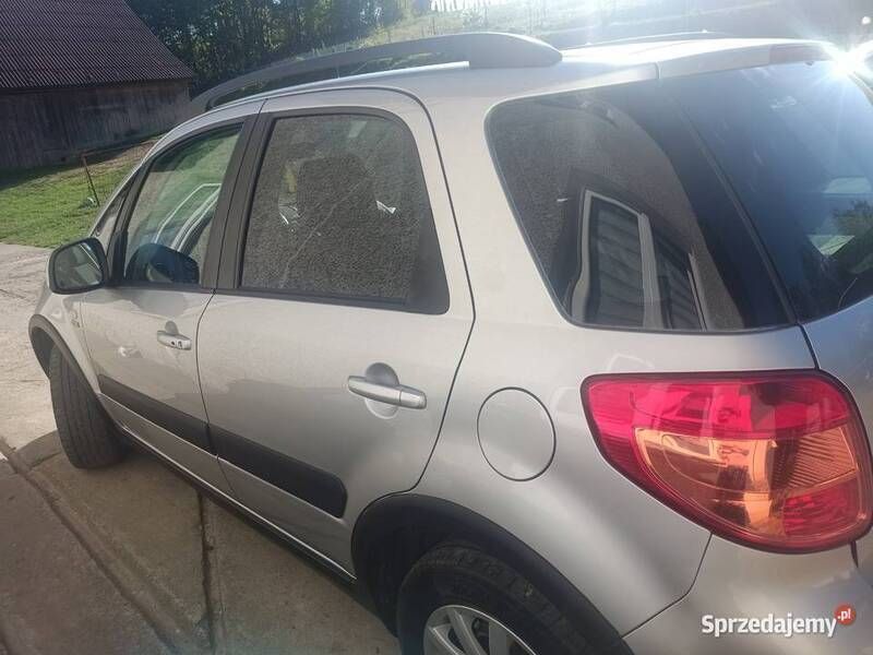 Używany Suzuki SX4 184 KM (135 kW) 2010