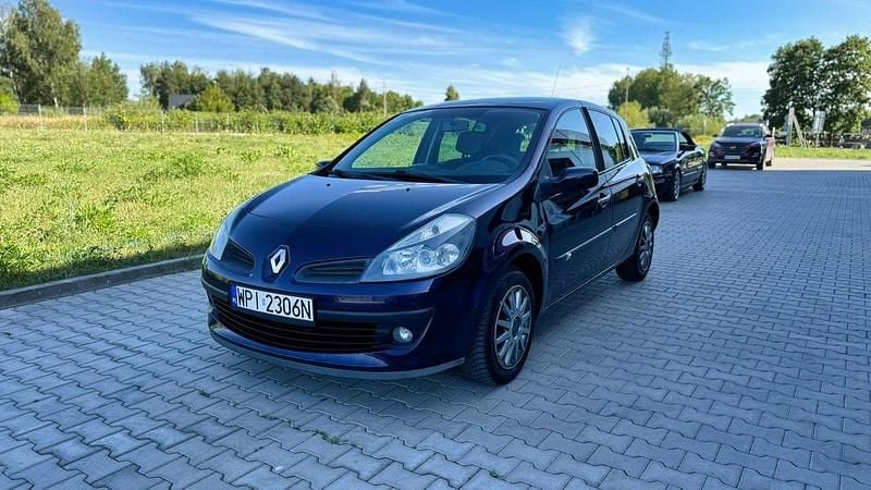 Fioletowy (metalik) Używany 2007 Renault Clio II Hatchback | 12 900 zł (Uczciwa cena) - Obraz 1/4