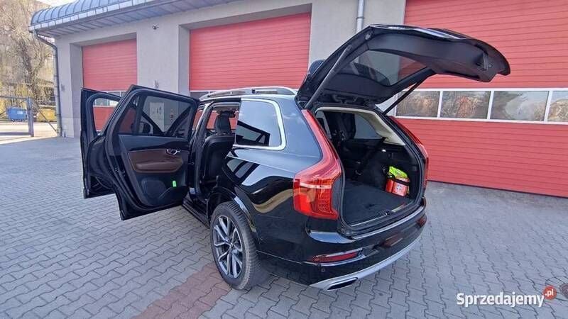 Używany Volvo XC90 2018 Czarny SUV