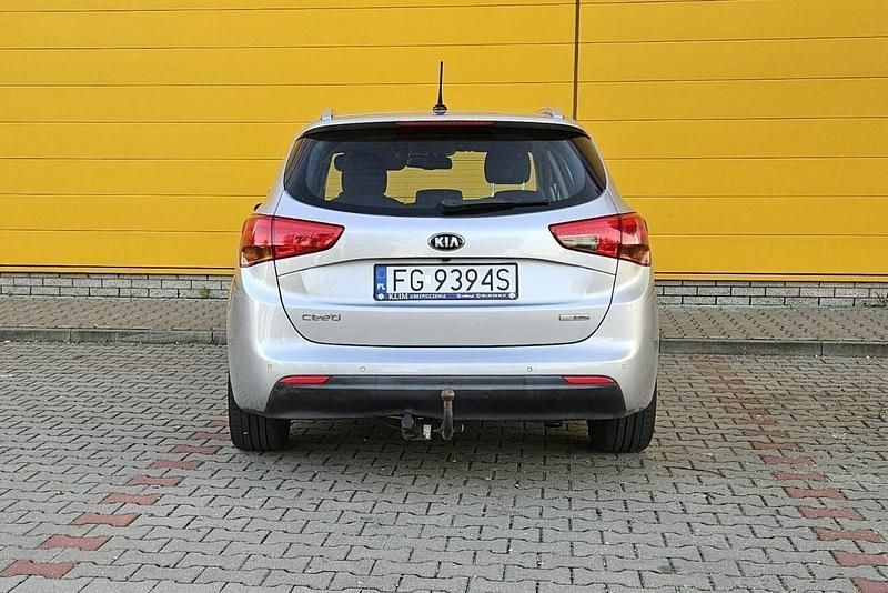 Używany Kia Ceed Sportswagon 2014 Srebrny Kombi
