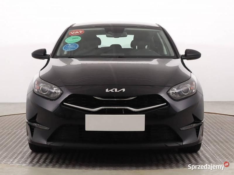 Używany Kia Ceed 2022 Czarny Hatchback