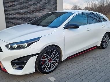 Biały Używany 2023 Kia ProCeed 2 Hatchback | 11 000 zł - Obraz 1/4