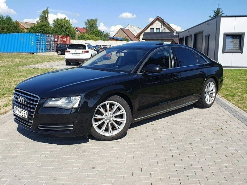 Czarny Używany 2011 Audi A8 Sedan/Limuzyna | 65 500 zł - Obraz 1/4