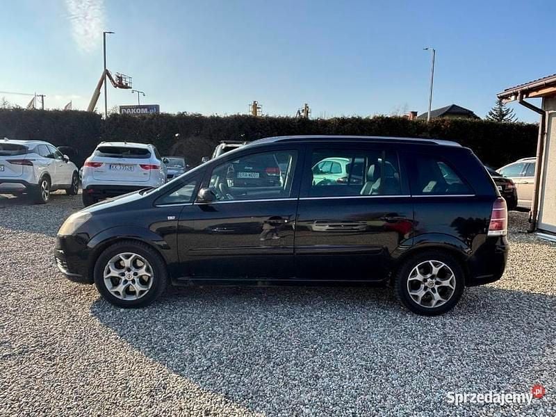 Używany Opel Zafira 2006 Czarny Minivan