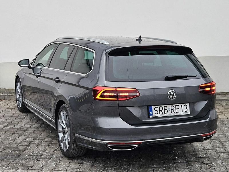 Używany VW Passat R-line 190 KM (139 kW) 2015 Szary Kombi