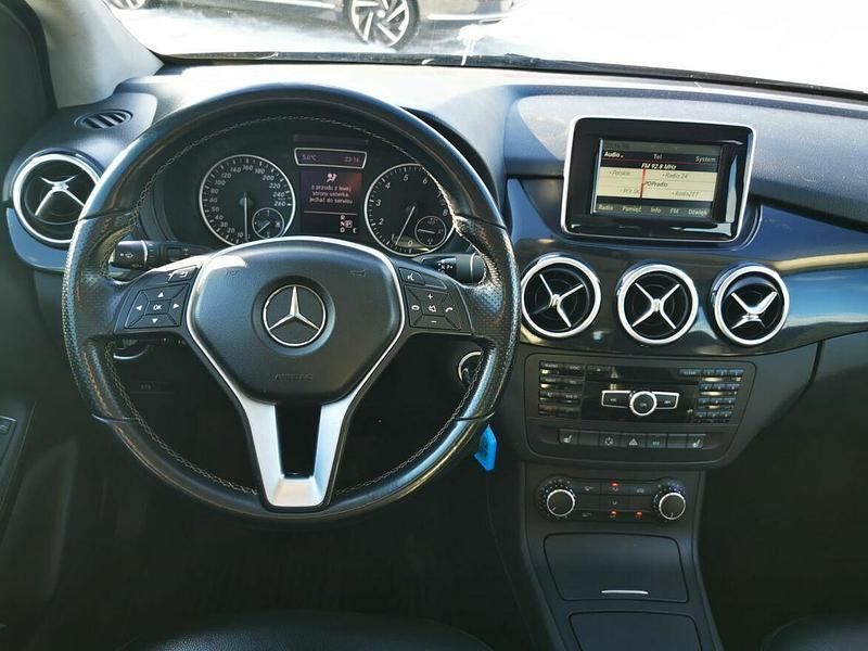 Używany Mercedes 200 156 KM (114 kW) 2015 Czarny Kombi
