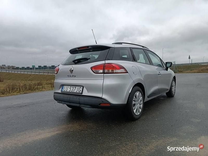 Używany Renault Clio GrandTour 2019 Srebrny Kombi