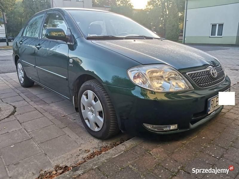 Używany Toyota Corolla Sol 2004 Zielony Sedan/Limuzyna