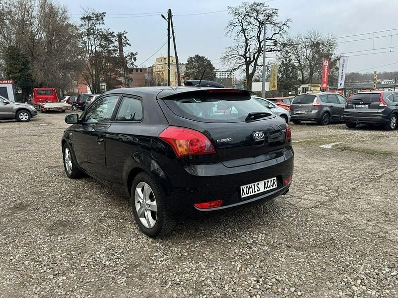 Używany Kia Ceed 2012 Czarny Hatchback