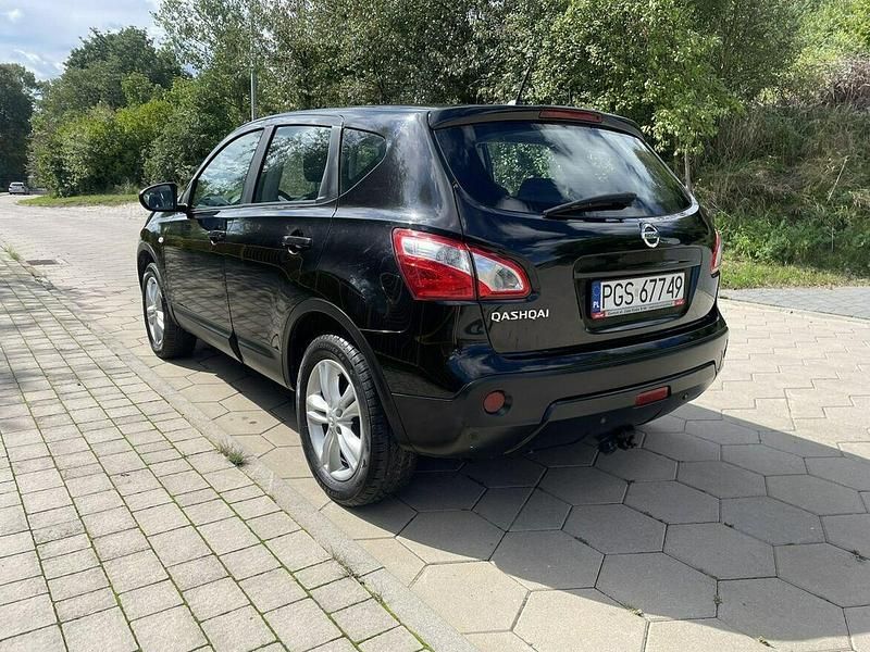 Używany Nissan Qashqai 117 KM (86 kW) 2012 Czarny SUV