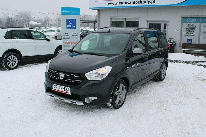 Używany Dacia Lodgy Comfort 115 KM (84 kW) 2022 Szary Minivan