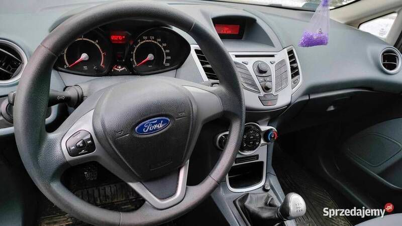 Używany Ford Fiesta 68 KM (50 kW) 2009 Grafitowy Hatchback